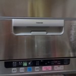食洗機が壊れてパナソニックの据え置きをヤフオクで安く買いました。やはり食洗機は必要。